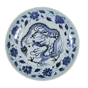 Chinese Yuan Dynasty Blue and White Dragon Plate