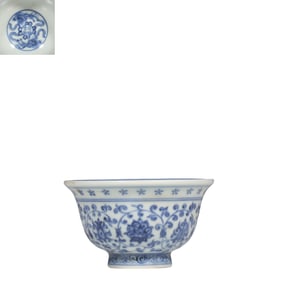 Blue and white flower pattern bowl from the Yongle period of the Ming Dynasty, China