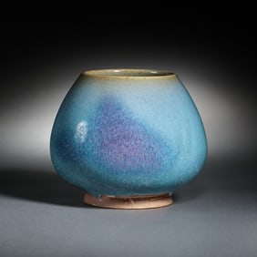 Chinese Northern Song Dynasty Jun kiln sky blue glaze hanging red chicken heart jar