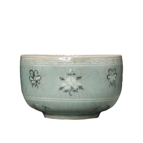 Korean Goryeo Celadon Cup with Black and White Inlaid Flowers and Butterflies