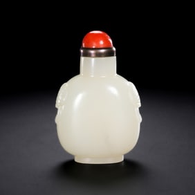 Chinese Qing Dynasty Hetian White Jade Snuff Bottle
