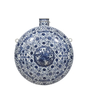 Chinese Ming Dynasty Blue and White Flower Pattern Flat Vase