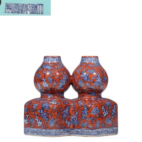 Blue and white alum red double gourd vase, Qianlong period, Qing Dynasty, China