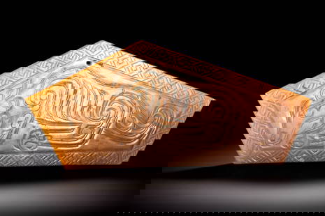 Chinese Han Dynasty Jade Beast: H. 8.8 cm. W. 21 cm. Weight. 241 gram.