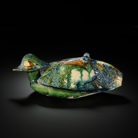 Chinese Tang Dynasty Tri-color Mandarin Duck Covered Box