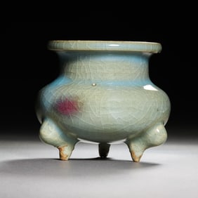 China Northern Song Dynasty Jun kiln sky blue glaze hanging red tripod censer