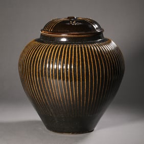 Chinese Northern Song Dynasty Cizhou kiln black glaze line covered jar