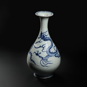 Chinese Yuan Dynasty Blue and White Dragon Pattern Jade Huchun Vase