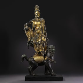 Gilded bronze Buddha statue from before the Ming Dynasty, China
