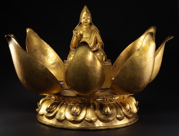 Chinese Qing Dynasty Gilded Bronze Lotus-petal Buddha Stand