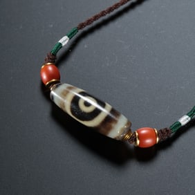 Pure Dzi Bead Necklace from the Tang Dynasty, China