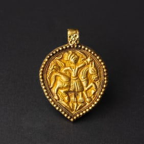 Historic Revanta Gold Pendant – Indo-Greek Teardrop Design (7g)