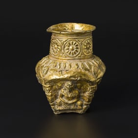 Ancient Persian culture pure gold jar