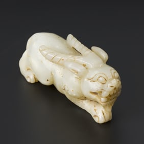 Qing Dynasty Chinese Carved Celadon Jade Mythical Beast Figurine [9.7 x 3.5cm, 182gram]