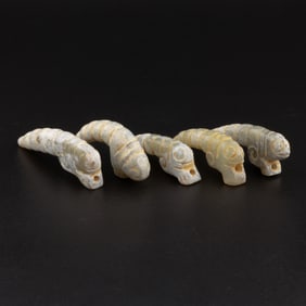 Set of Carved Jade Zoomorphic Motif Pendants Western Zhou Dynasty [5pcs, 47gram]