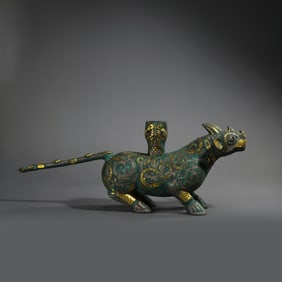 Gold and silver wares inlaid with auspicious beasts from the Warring States Period of China