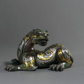 Auspicious beasts inlaid with gold, silver and turquoise from the Warring States Period of China