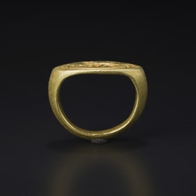 Ancient Gold Ring with Intaglio Signet – Pyu Culture, Burma [Ring Size: 9, 15gram]