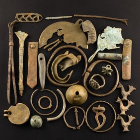 Collection of Ancient Bronze Tools, Jewelry & Figurines Artifacts [Total Weight : 290gram]