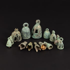 Lot Of Ancient Decorated Animals Patinated Bronze Bells Pendants [2.9~4.2 x 1.4~2.5cm, 97g, 14 pcs]