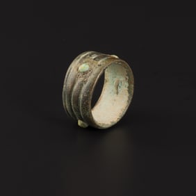 Ancient Roman Byzantine Bronze Ring with Decorative Ridges With Turquoise Stone [2.3 x 1.1cm, 8gram]