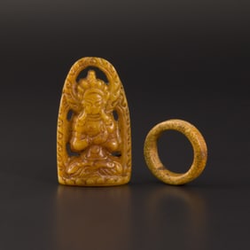 Tibetan Buddhist Carved Yak Bone Mahakhala SculptureAmulet With Bone Ring