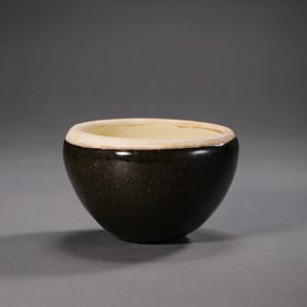 Black and white glaze bowl from Gongxian kiln, Tang Dynasty, China