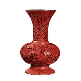 Chinese Qing Dynasty carved red flower pattern long-necked vase