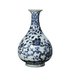 Chinese Ming Dynasty Blue and White Flower and Bird Pattern Jade Huchun Vase