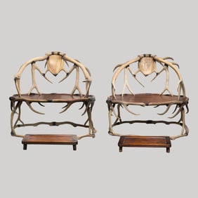 A pair of deer antler thrones from the Qianlong period of the Qing Dynasty in China