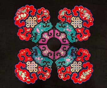 Chinese Qing Dynasty Four-sided Ruyi-style flower and bird pattern cloud shoulder