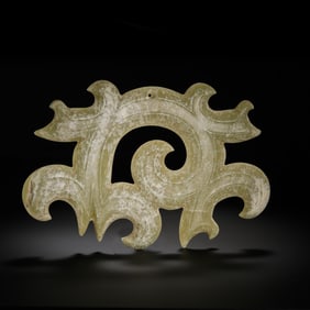 Hook-cloud jade pendant of Hongshan culture during the Hongshan period of China