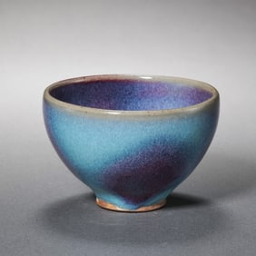 China Northern Song Dynasty Jun kiln sky blue glaze hanging red cup
