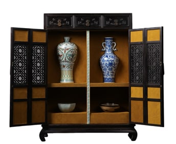 Chinese Qing Dynasty Rosewood Treasure Box