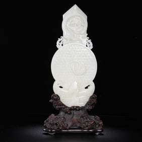 Chinese Qing Dynasty Hetian white jade gui ornaments
