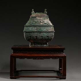 Chinese Warring States Period Sterling Silver Square Lidded Jar