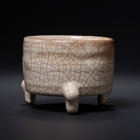 Chinese Song Dynasty Ge Kiln Tripod Censer
