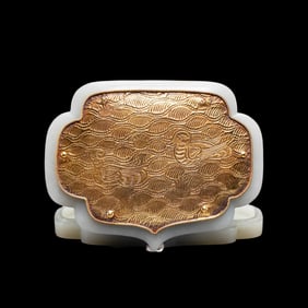 Chinese Liao Dynasty Hetian white jade box with gold cover