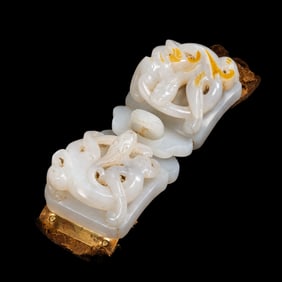 Chinese Liao Dynasty Hetian white jade belt buckle