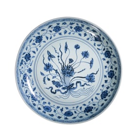 Large blue and white lotus-patterned plate from the Ming Dynasty, China
