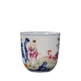 Chinese Qing Dynasty Qianlong period Famille rose chicken cup