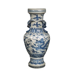 Chinese Ming Dynasty blue and white dragon pattern double-handled plate-mouthed vase