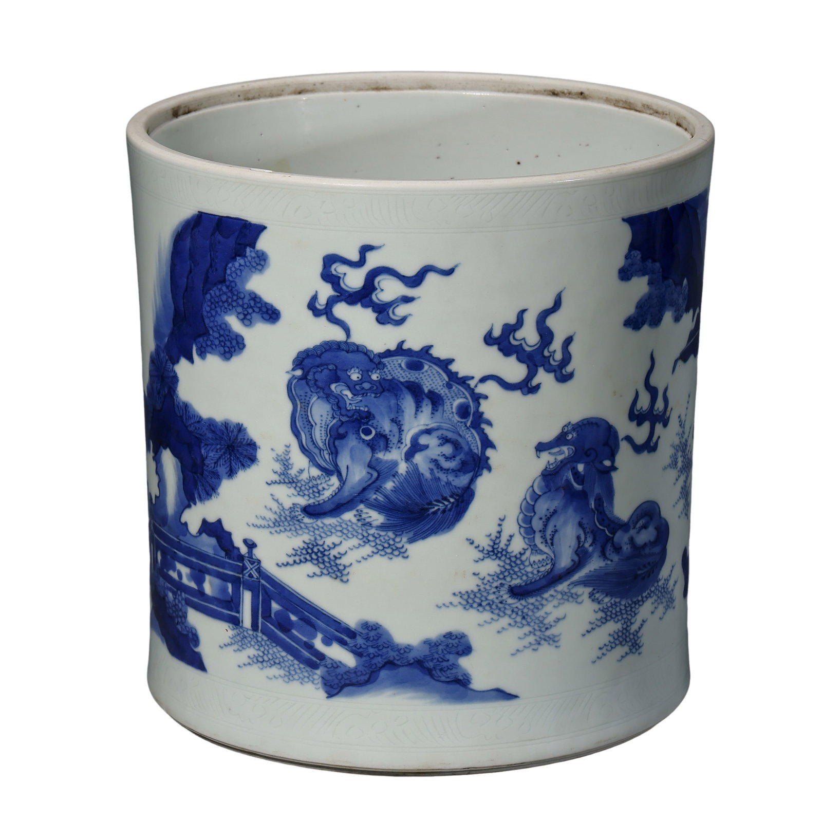Chinese Qing Dynasty blue and white brush holder (1 of 10)