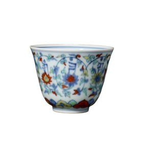 Doucai cup with coiled flower pattern, Chenghua period, Ming Dynasty, China