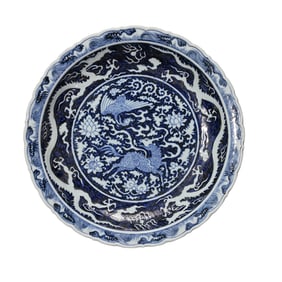 Large blue and white dragon-patterned plate from the Ming Dynasty, China