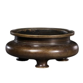Three-legged bronze censer from the Xuande period of the Ming Dynasty, China
