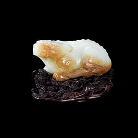 Chinese Qing Dynasty Hetian white jade auspicious beast