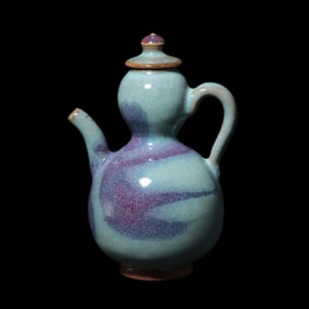 Chinese Northern Song Dynasty Jun kiln sky blue glaze hanging red gourd pot