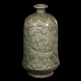 Yaozhou kiln green-glazed vase with floral patterns, Northern Song Dynasty, China