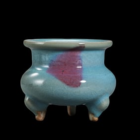 Chinese Northern Song Dynasty Jun kiln sky blue glaze red tripod censer
